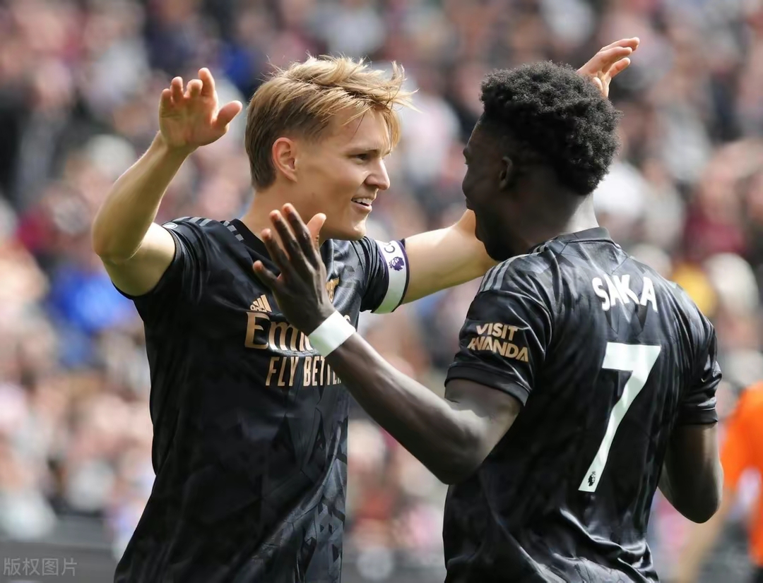 雷火电竞网站-拜仁球员训练反思，为下场比赛做准备的简单介绍