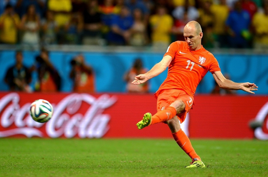 荷兰绝杀德国，欧国联小组赛赛事激烈