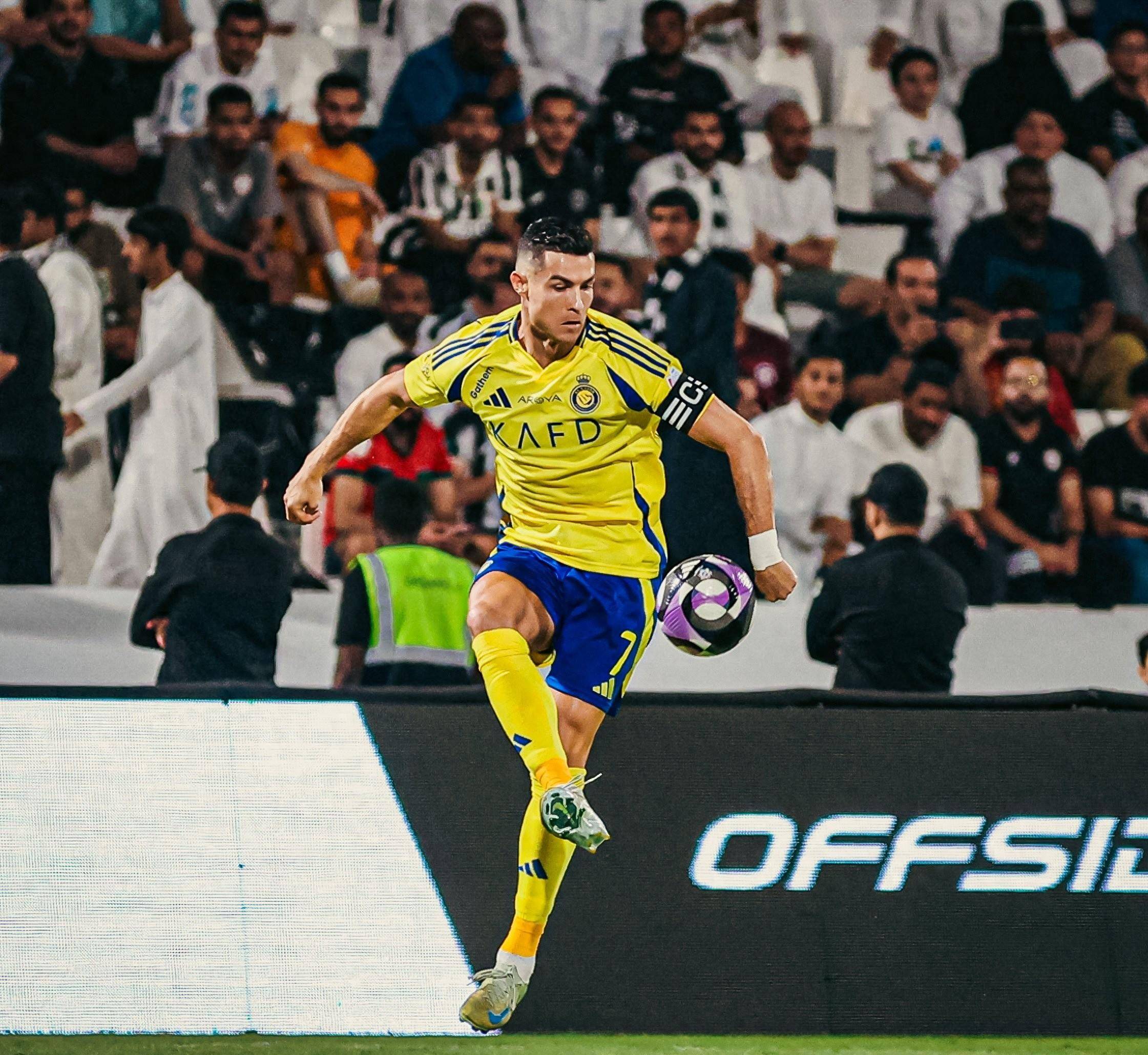 德国女足豪取胜利，呼声高涨