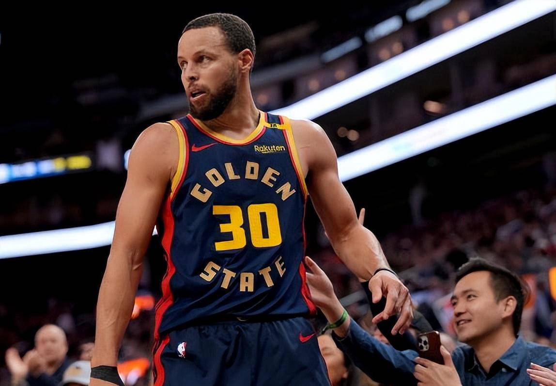 包含勇士后卫再获最佳球员，实力不容小觑的词条