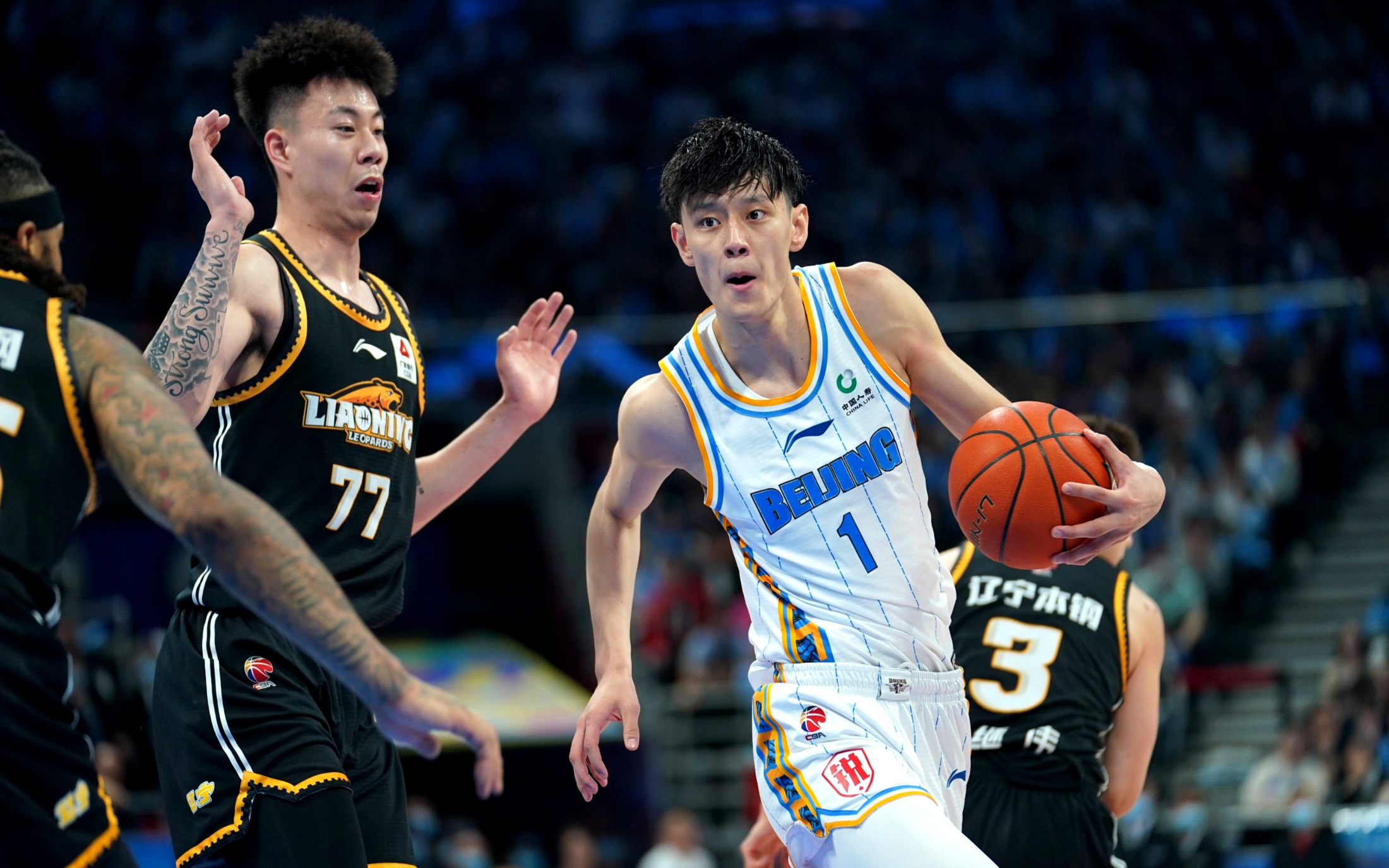 CBA官方发布赛后数据，表现引争议