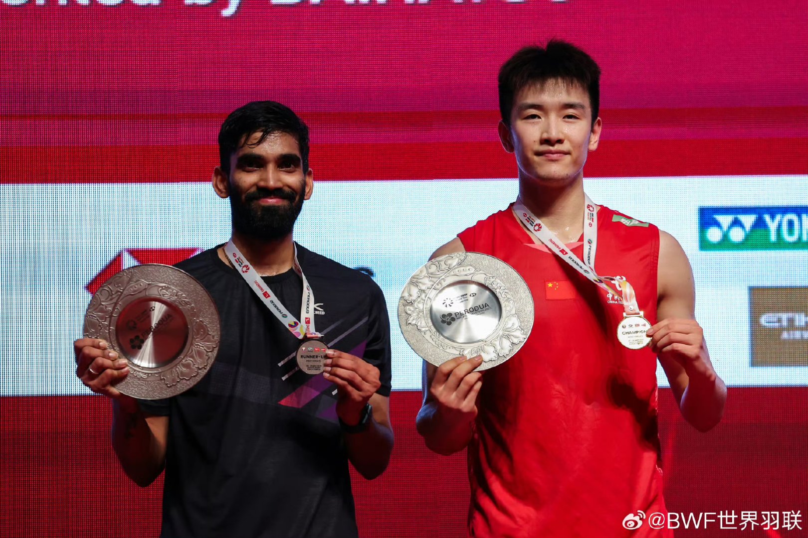 雷火电竞app-马来西亚羽毛球选手横扫对手，夺冠