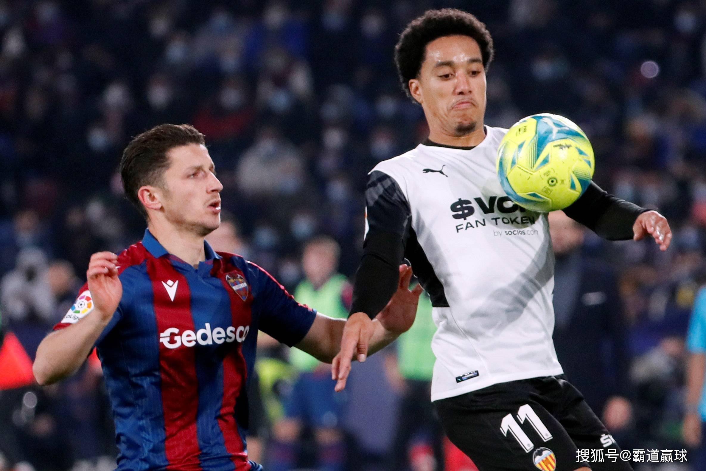 雷火电竞app-瓦伦西亚主场逼平对手，保持不败