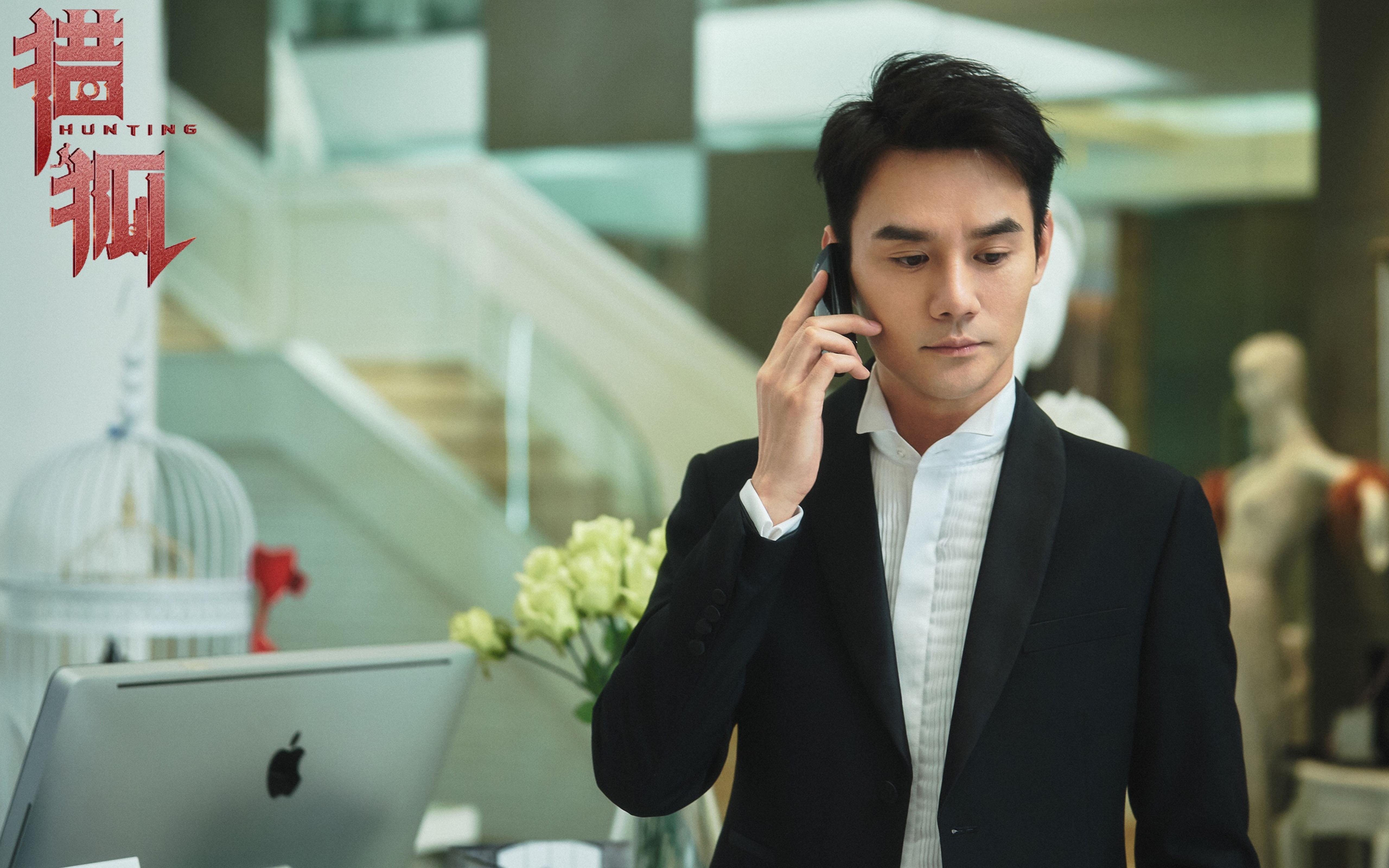 雷火电竞官网-看到F1街道赛之夜和哈利伯顿带队取胜这两个关键词，一个充满速度、策略与团队精神的画面已经浮现。你想要的不是一篇普通的赛事报道，而是一个能捕捉独特魅力与戏剧性的故事