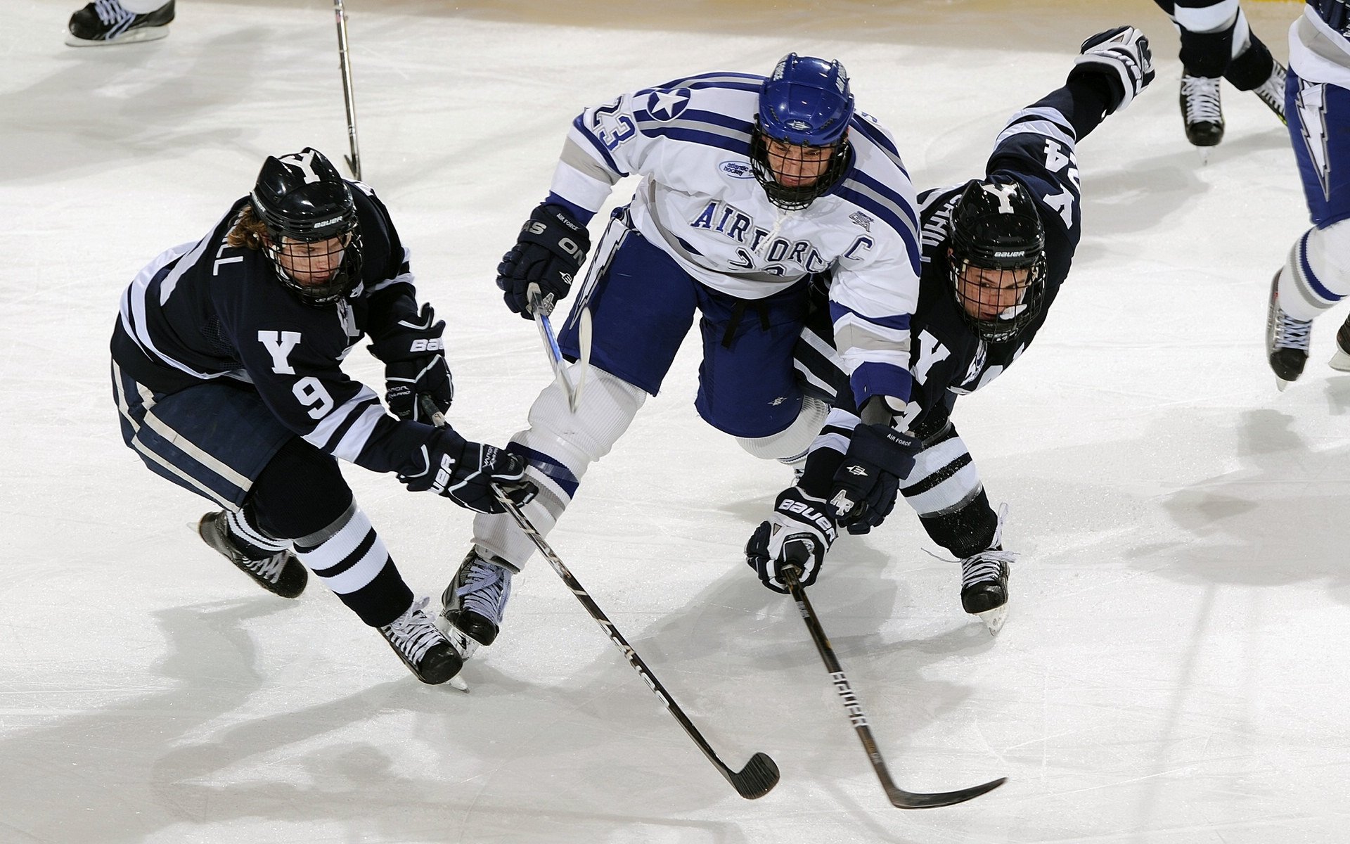 末节惊雷，班凯罗独砍17分摧毁骑士防线，率老鹰强势打穿克城