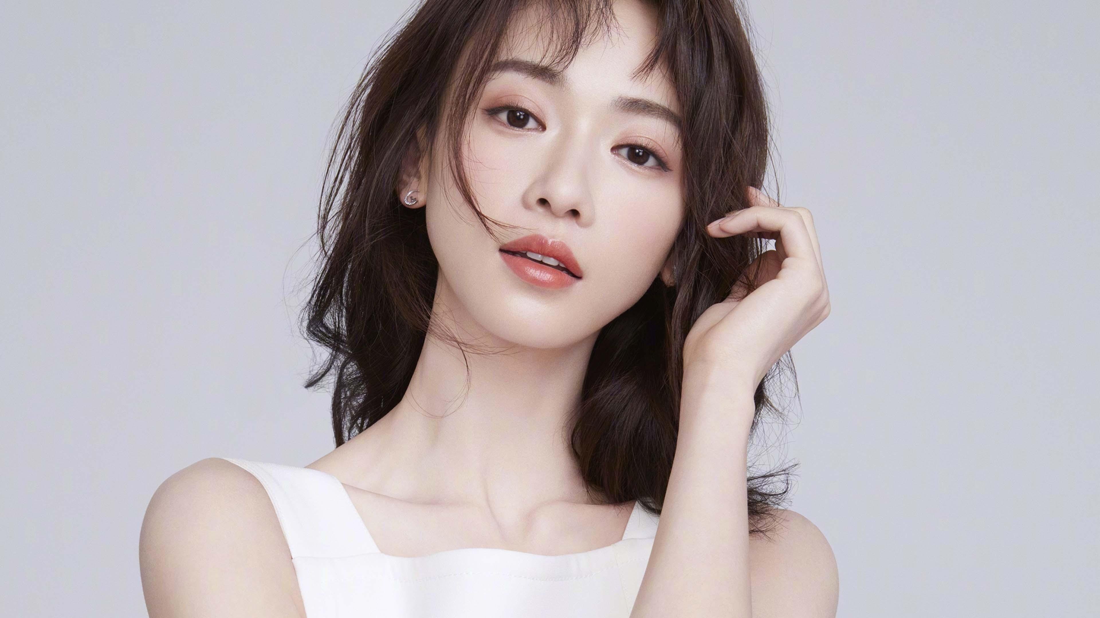 隔空对决,篮网疾风骤雨席卷雷霆,詹姆斯用统治级数据雕刻时间