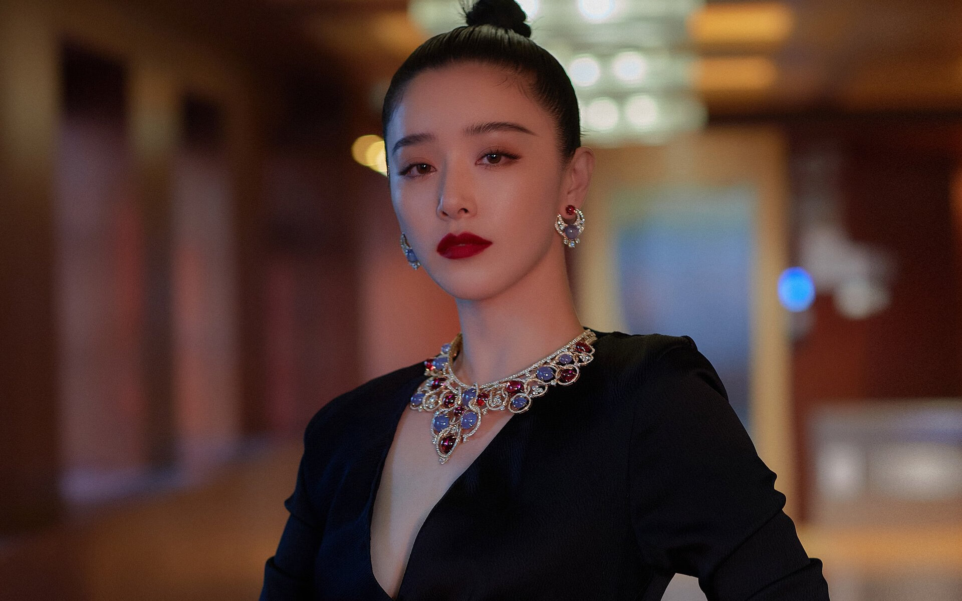雷火电竞-沙漠风暴中的蓝黑闪电，布罗佐维奇导演2026世界杯最冷门，阿联酋绝杀澳大利亚书写新传奇